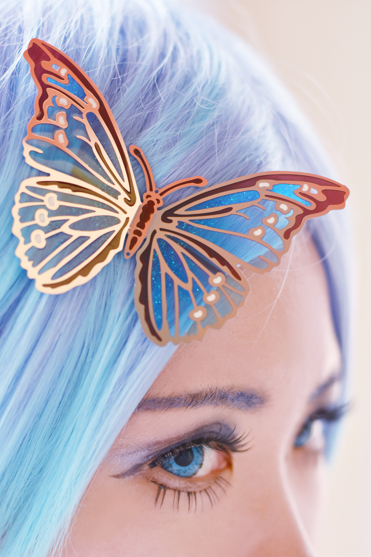 蝶々の髪飾り