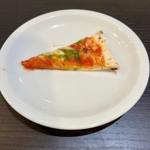 試食のピザ