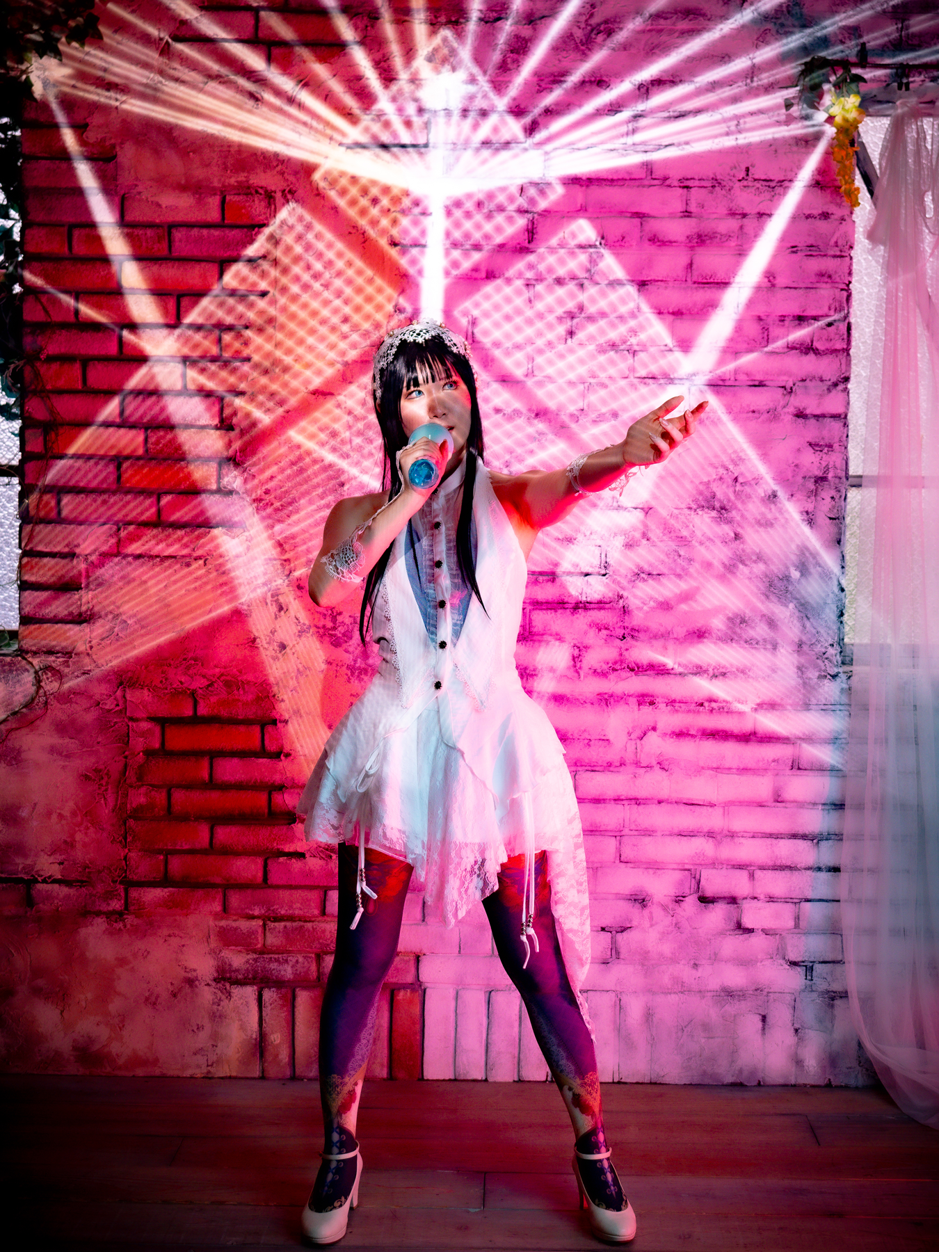 ステージ風なライティングとスライド