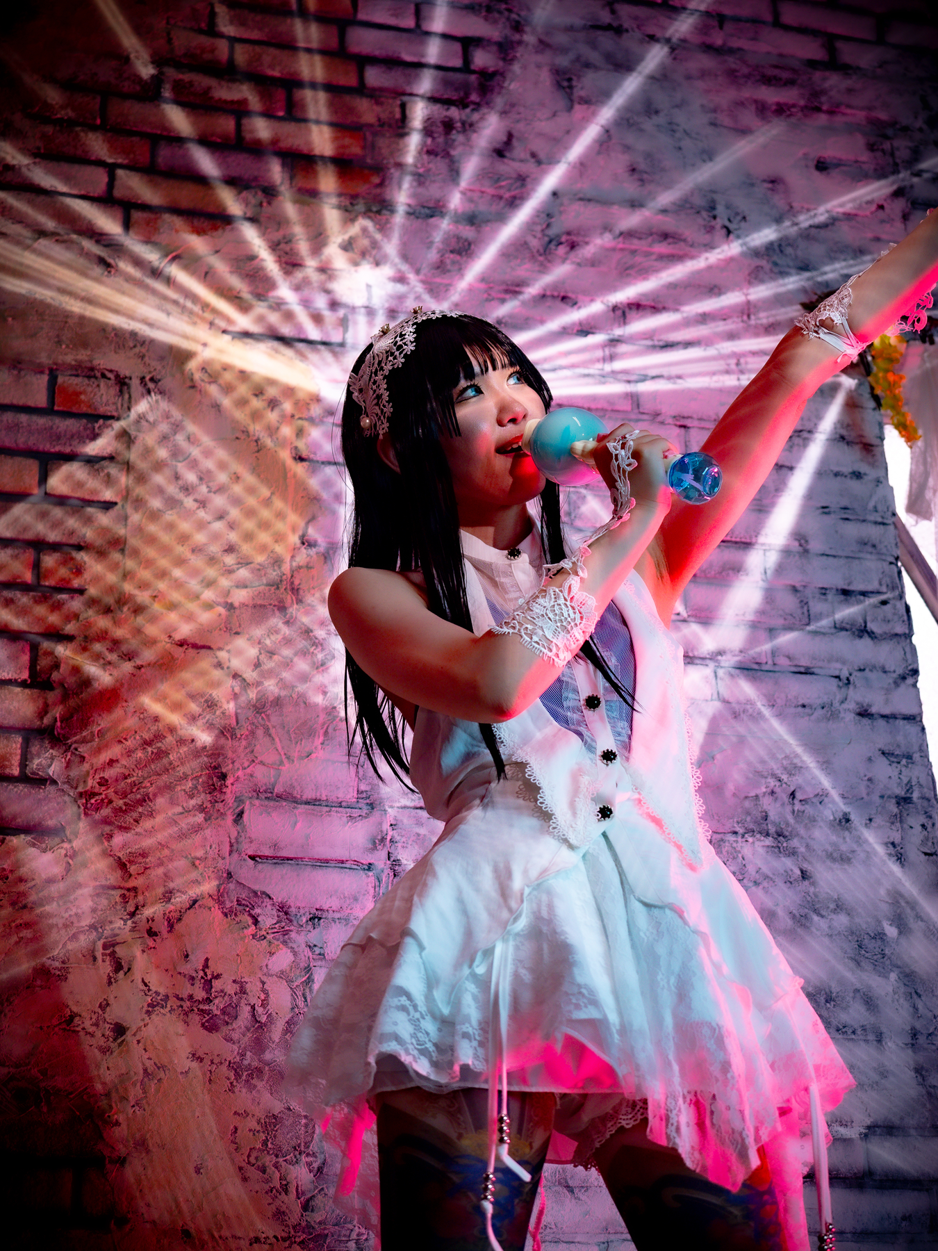 架空のアイドルのライブ風景