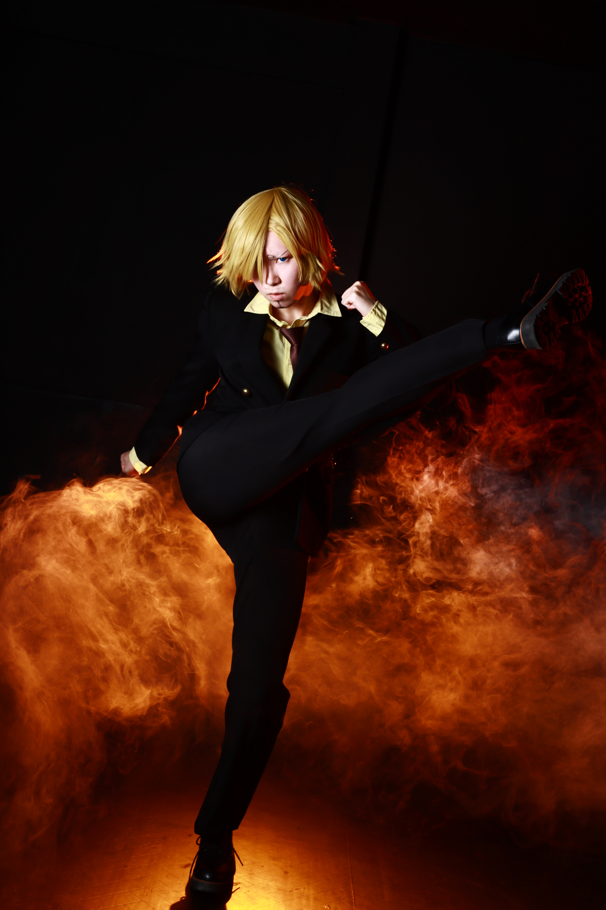 サッカーっぽいキック